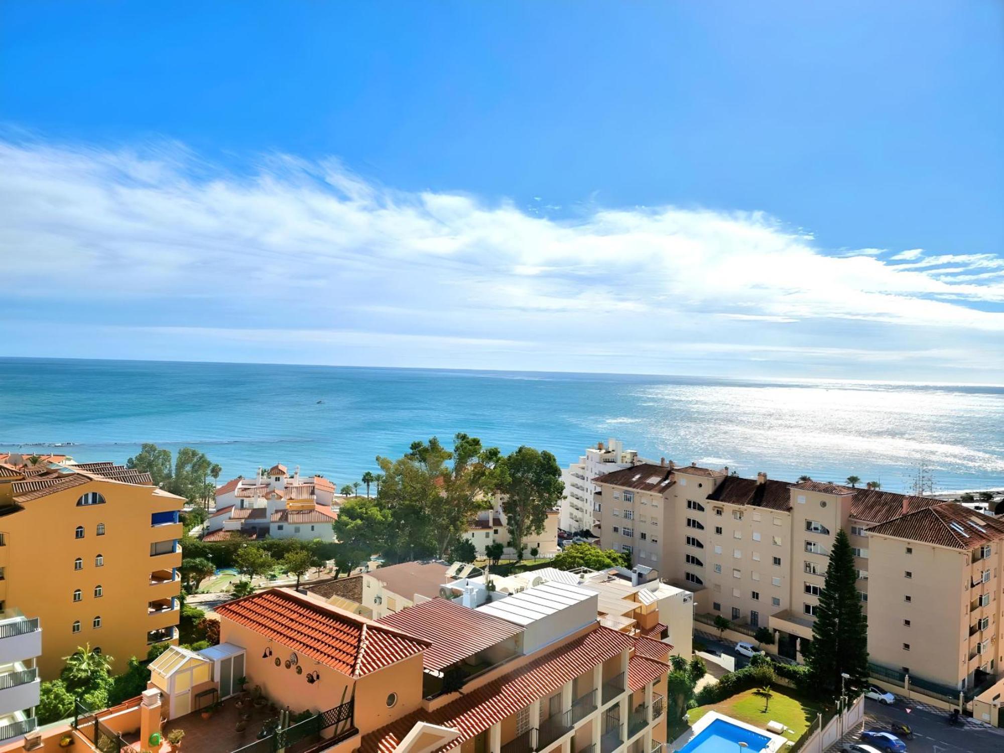 Estudio Las Naciones Bellavista Benalmadena Bagian luar foto