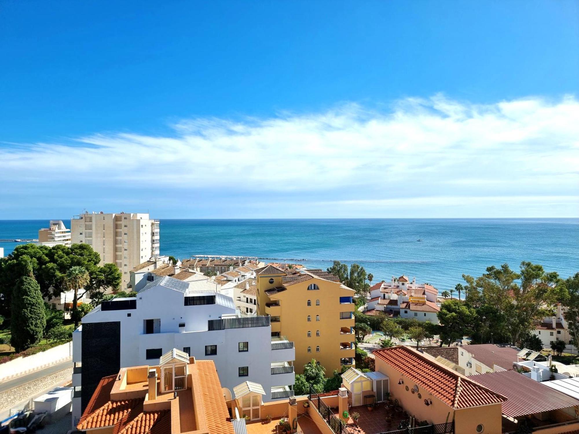 Estudio Las Naciones Bellavista Benalmadena Bagian luar foto