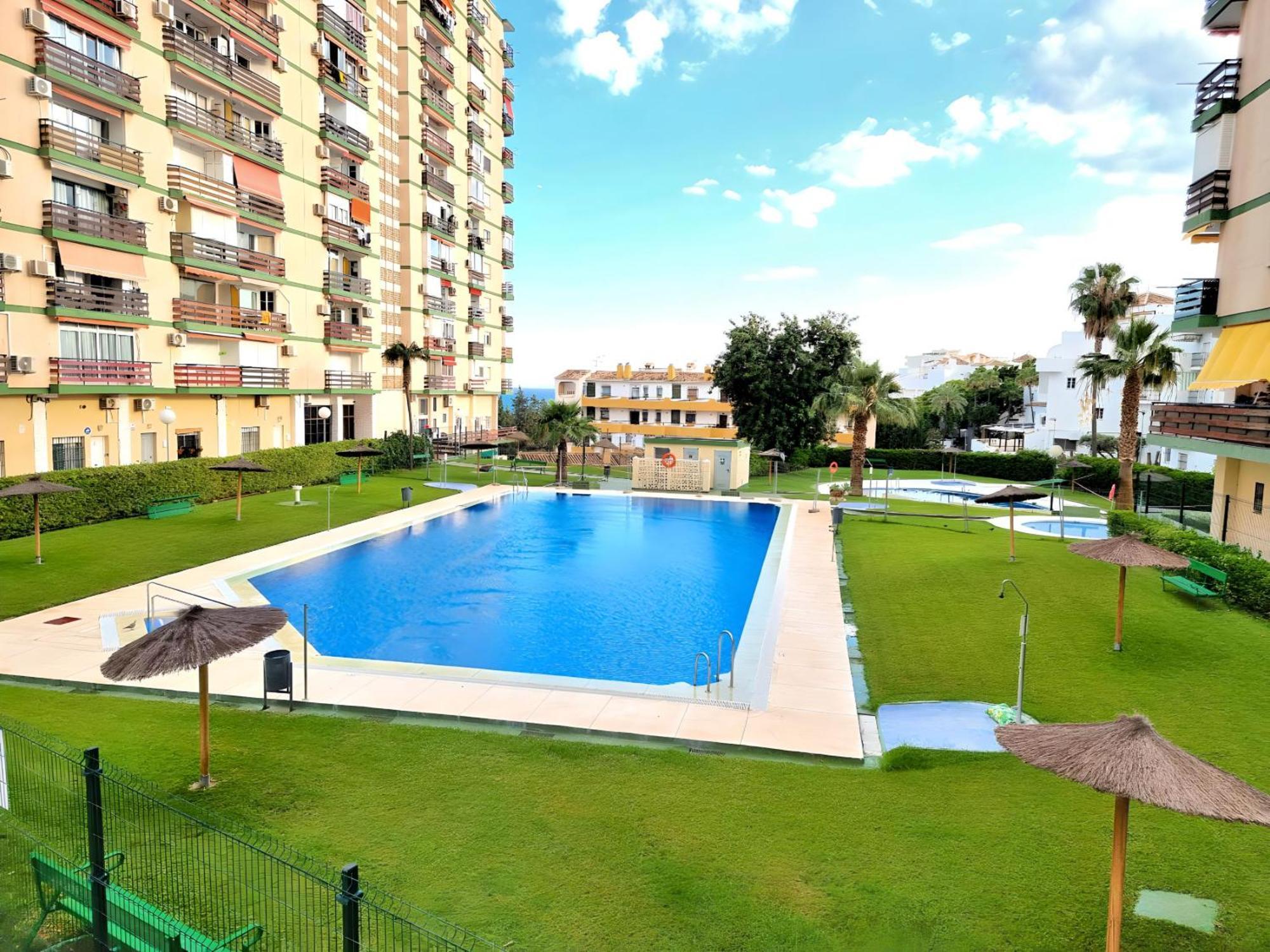 Estudio Las Naciones Bellavista Benalmadena Bagian luar foto