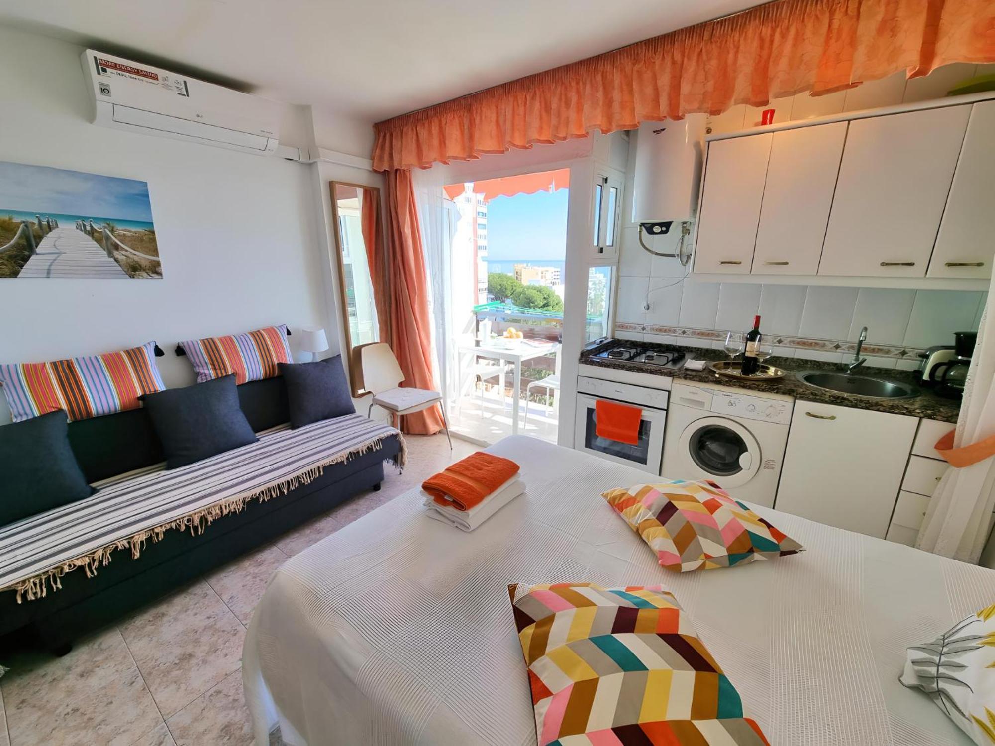 Estudio Las Naciones Bellavista Benalmadena Bagian luar foto